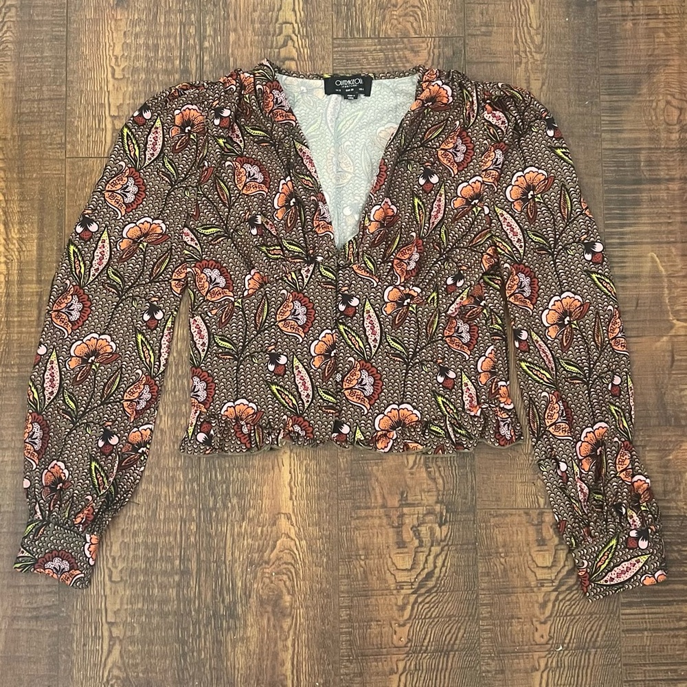 Outrageous blouse size 4